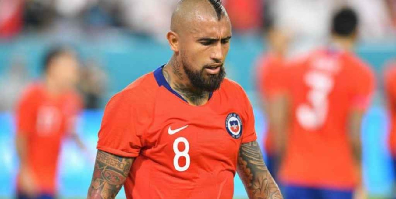 Arturo Vidal dio positivo de coronavirus y se pierde el encuentro ante Argentina