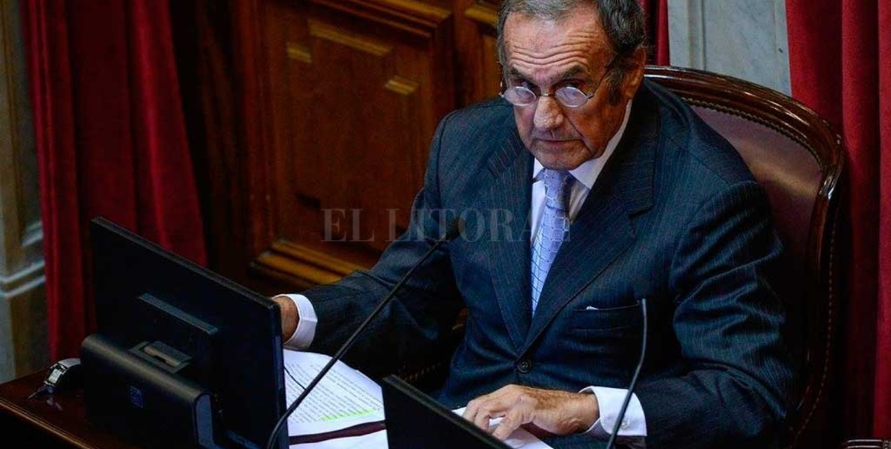 Carlos Reutemann continúa con pronóstico reservado