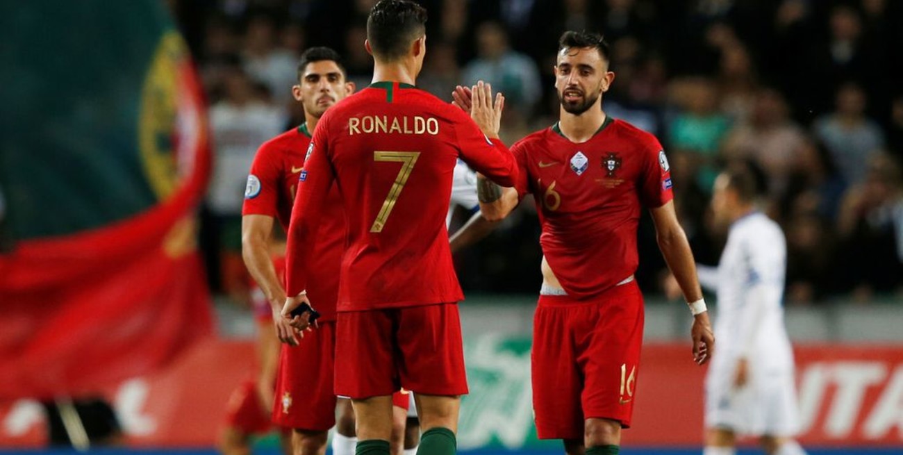 Cristiano Ronaldo y el seleccionado portugués asisten económicamente al fútbol amateur en su país