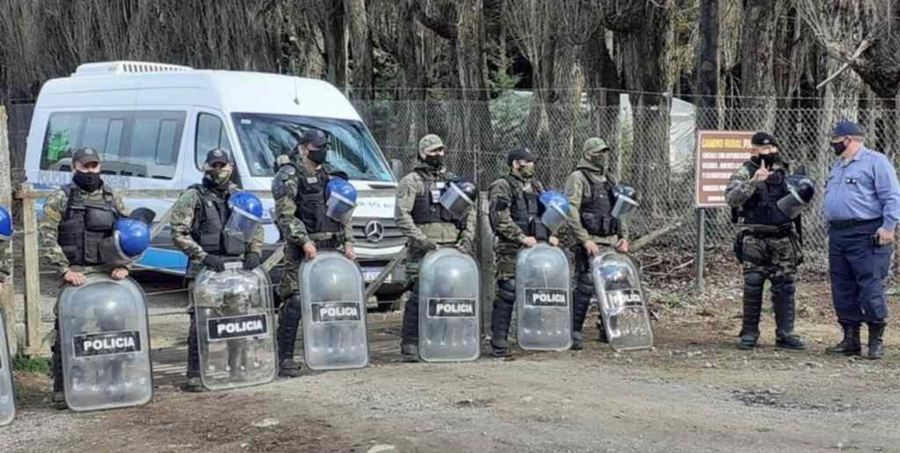 Comunidad mapuche fue desalojada de forma pacífica en Río Negro