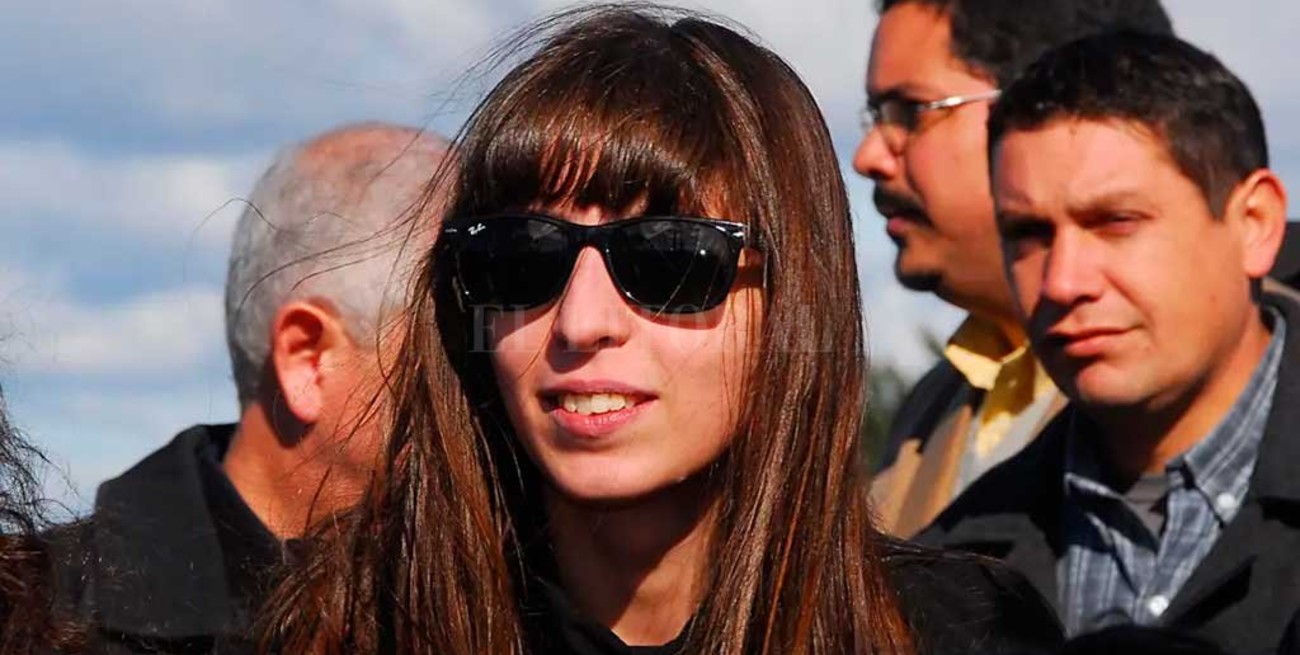 Florencia Kirchner presentó el certificado médico por el tratamiento que hace