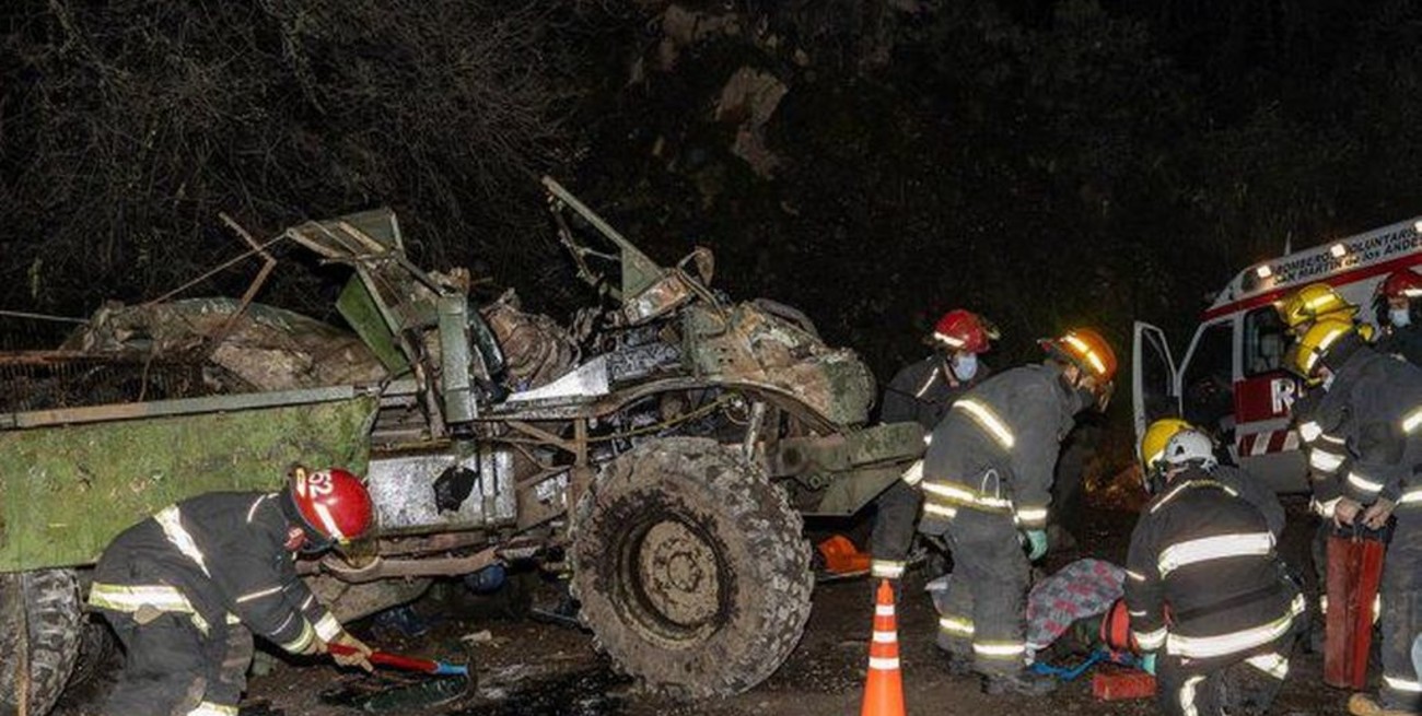 San Martín de Los Andes: volcó un Unimog y un soldado se encuentra grave