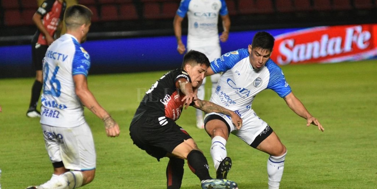 Así quedaron las tablas de posiciones finalizada la fecha 10