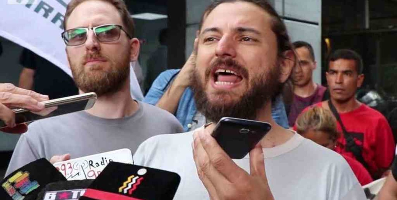 La delegación argentina encabezada por Grabois fue demorada en Bolivia