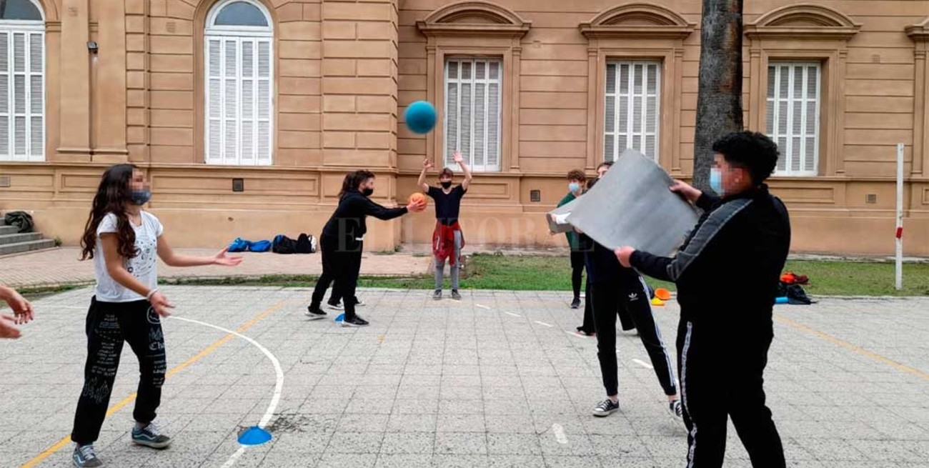 Debutó "Sábados Activos": ¿Se  "engancharon" los adolescentes?