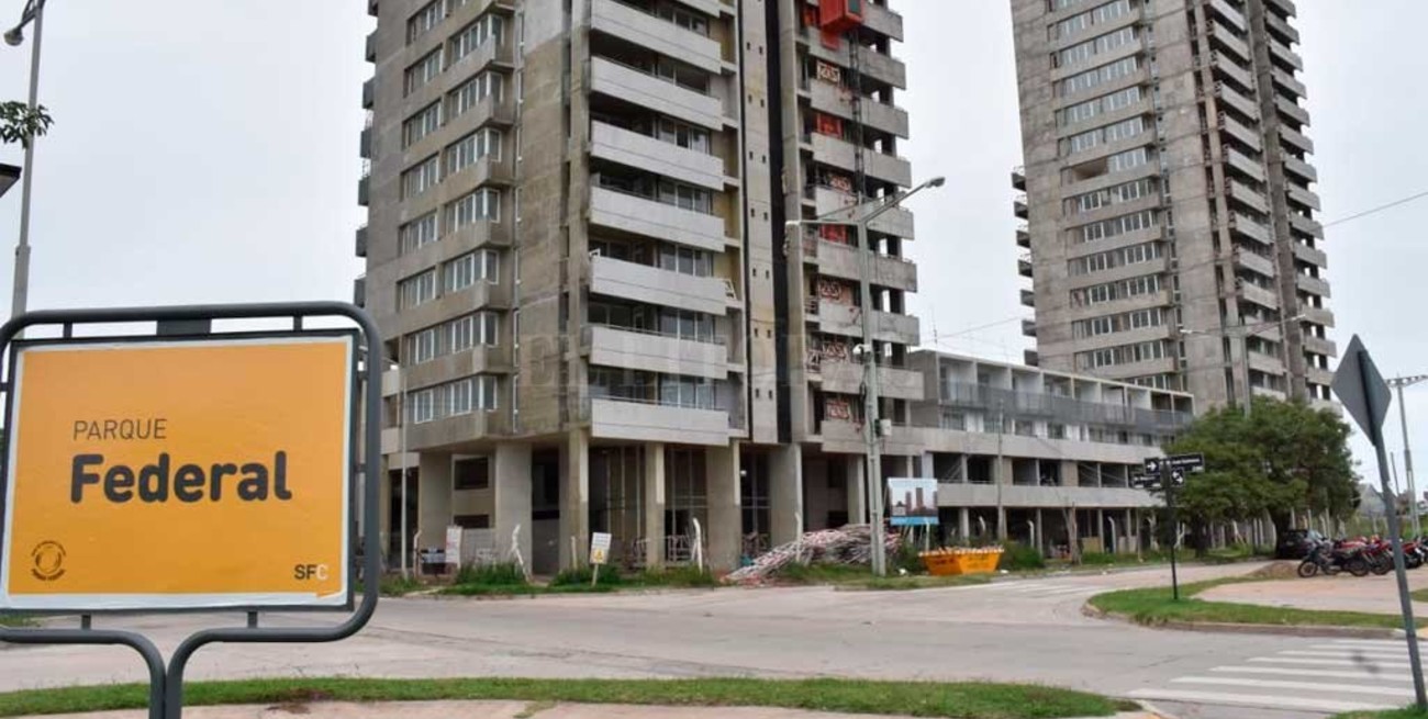 Las Torres Procrear, "vaciadas": citan a la contratista a audiencia el viernes