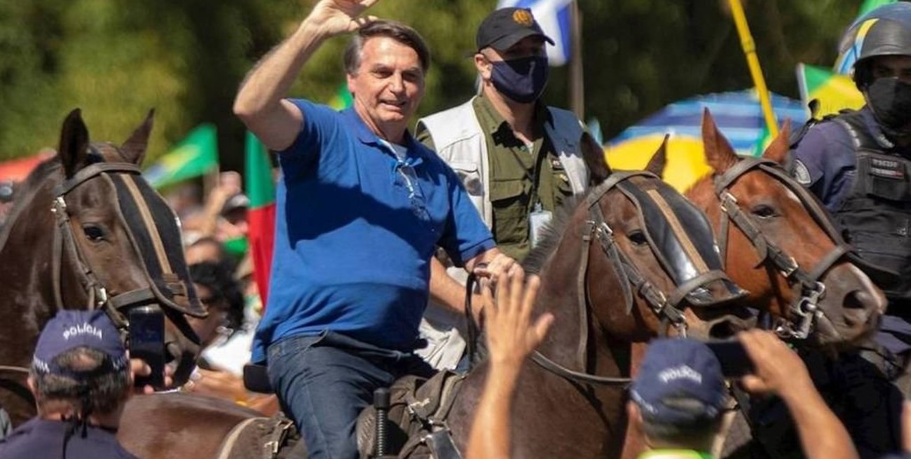 Bolsonaro volvió a "desafiar" al coronavirus
