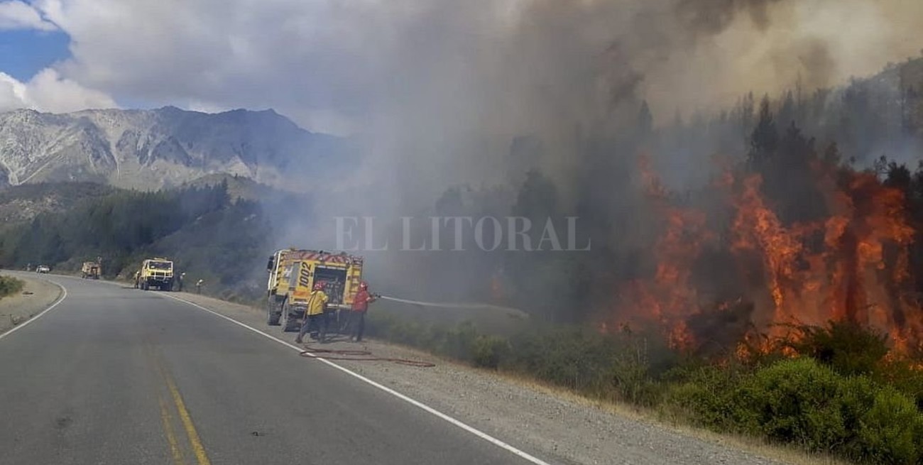 El Hoyo en "estado de alerta" por los incendios en El Bolsón