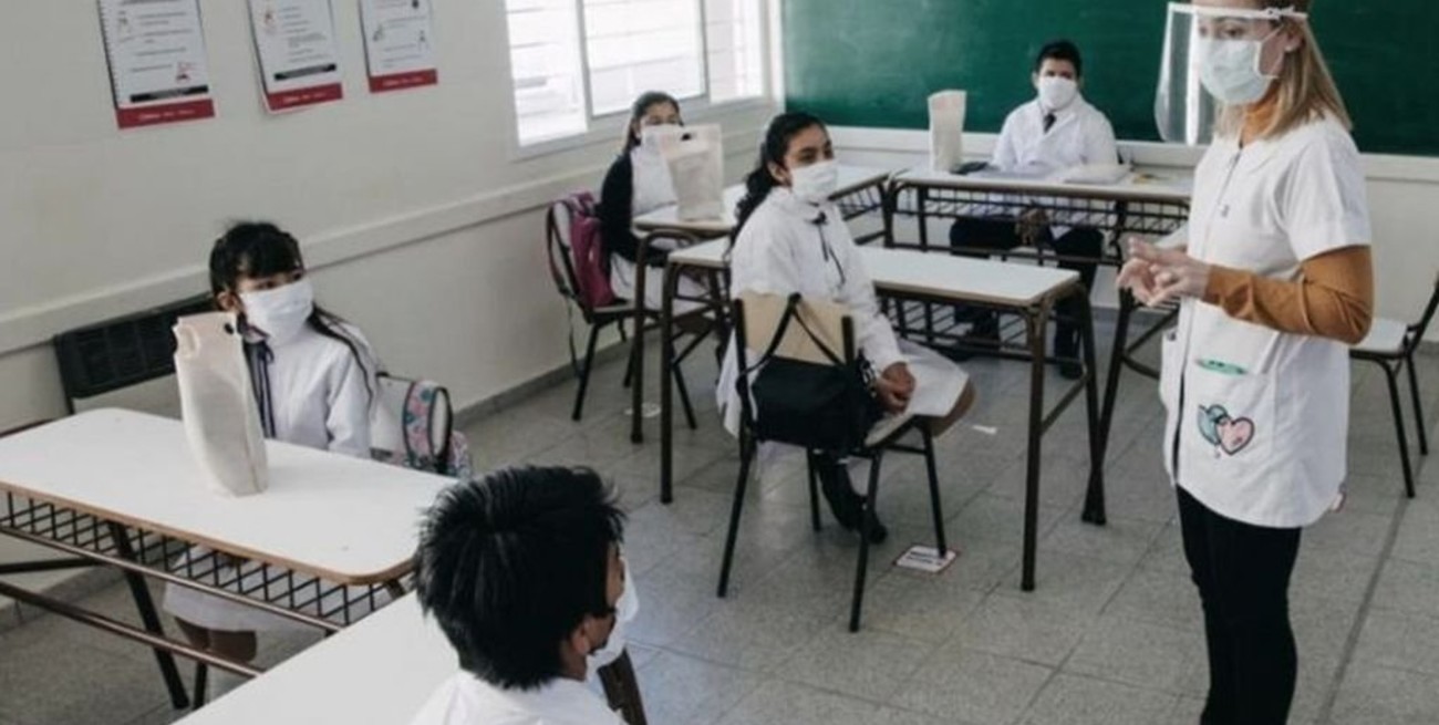 La provincia de Buenos Aires analiza la vuelta de las clases presenciales