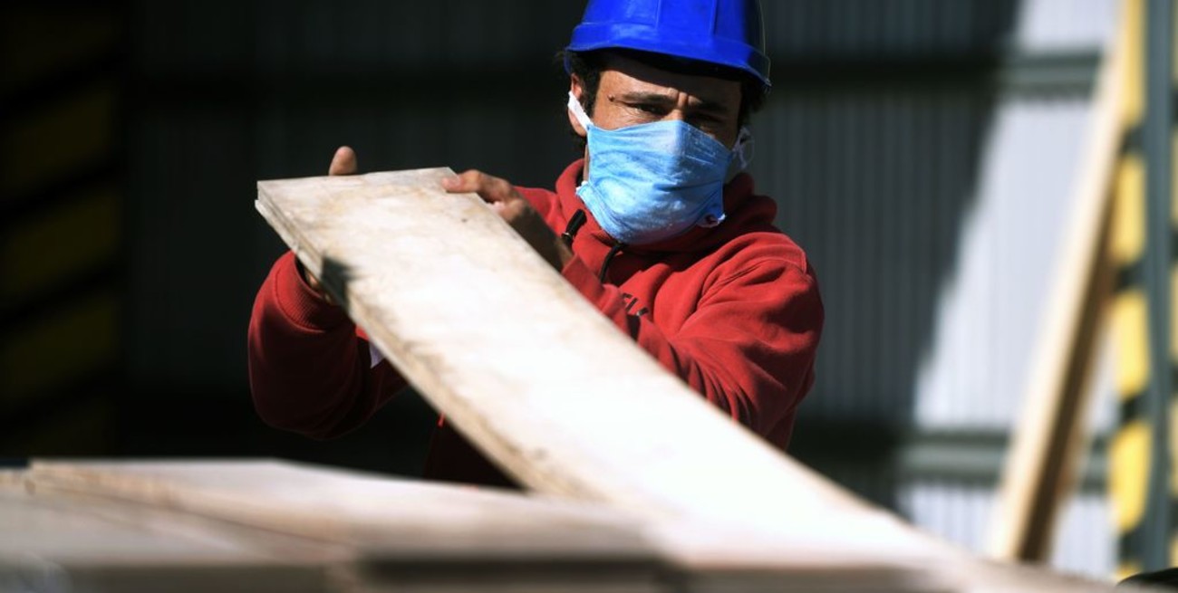 El Gobierno extenderá la prohibición de los despidos y la doble indemnización