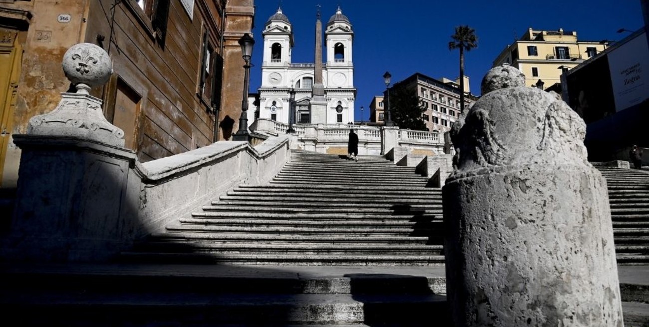 Italia volverá mañana al confinamiento para frenar el virus 