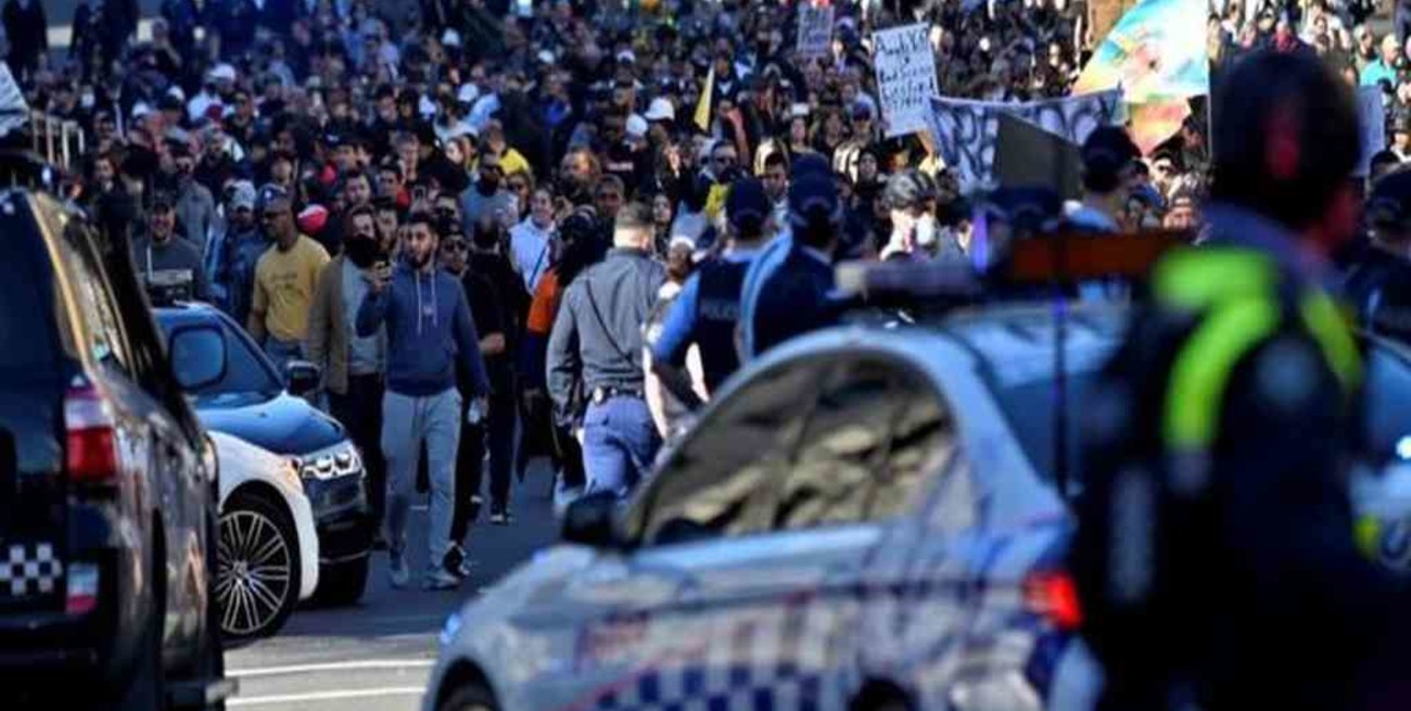Cientos de detenidos dejaron las marchas anticuarentena en varias ciudades de Australia