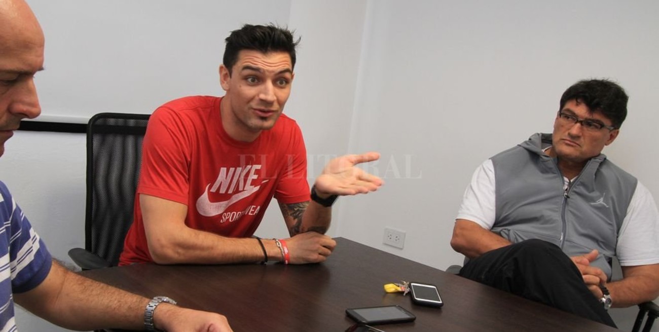 Carlos Delfino y su padre fueron citados a indagatoria en una causa por lavado de dinero