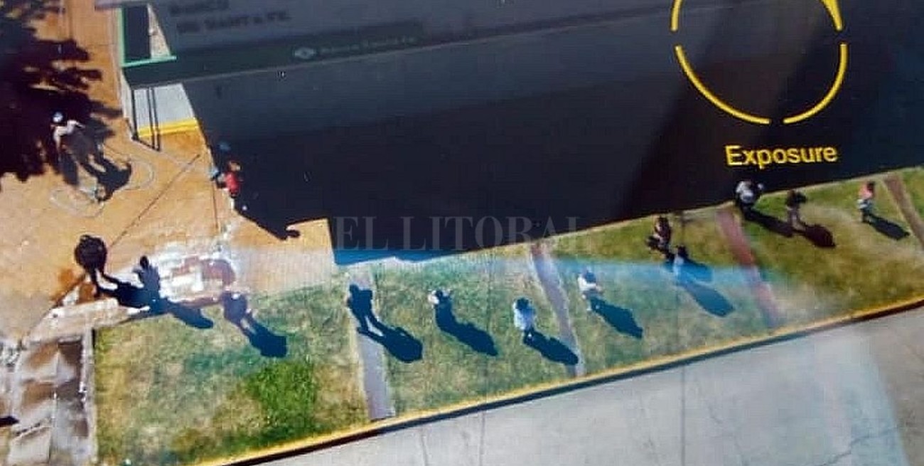 En Villa Ocampo controlan con drones el cumplimiento de la cuarentena