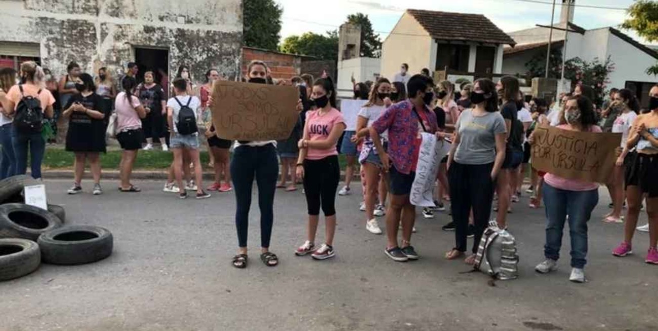 El femicida de Úrsula tuvo que ser trasladado de Conesa ante la protesta de los vecinos 