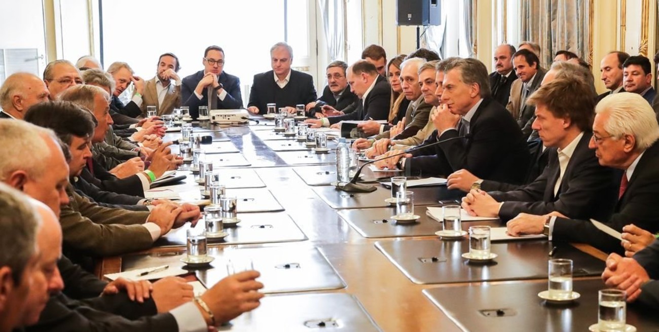 "No le están diciendo la verdad en la Mesa de las Carnes al presidente"