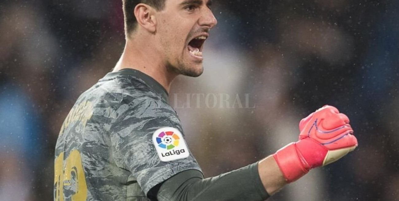 El arquero del Real Madrid se mostró en contra de que proclamen campeón al Barcelona