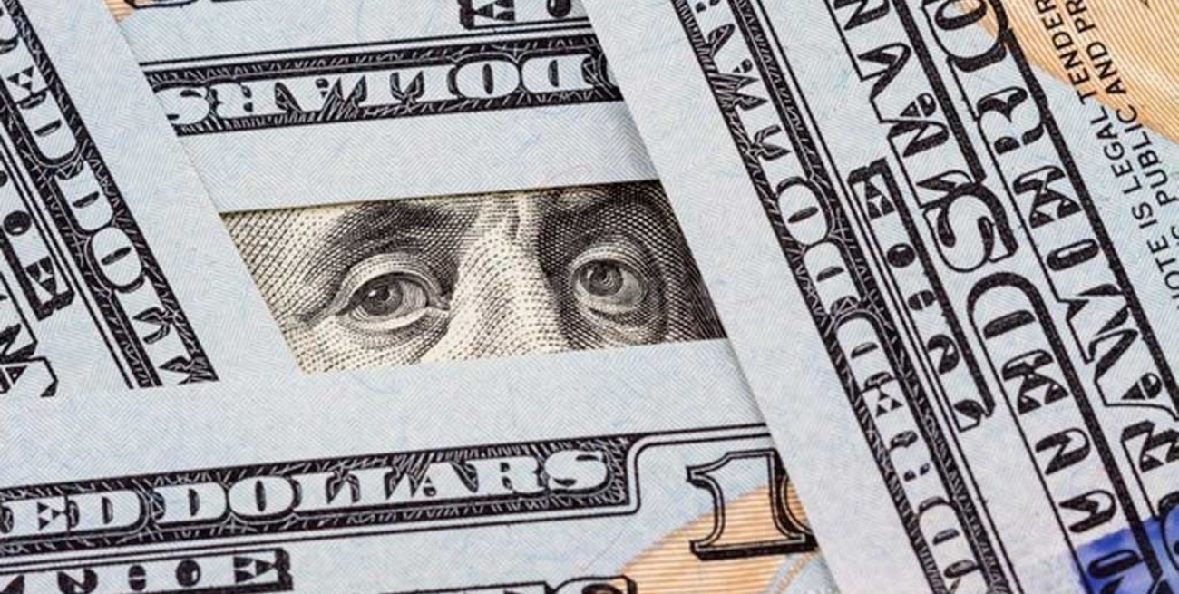 El dólar blue sigue subiendo: llegó a 177 pesos