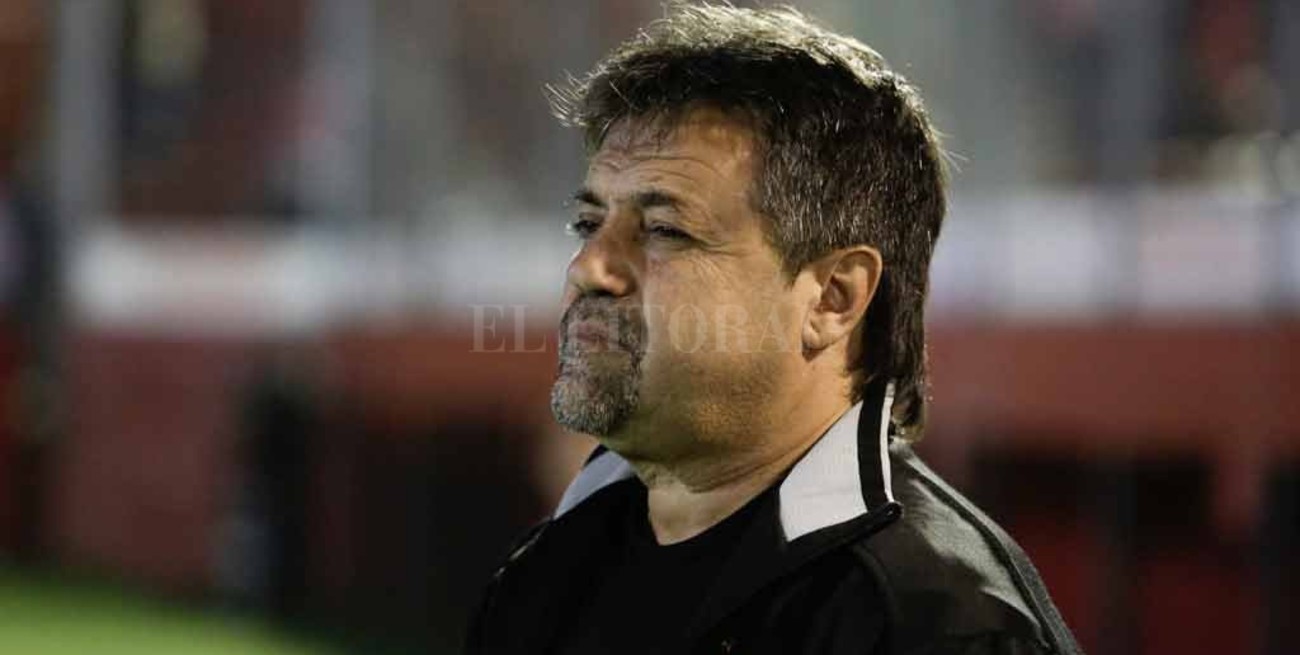 Caruso Lombardi no dirigirá a San Martín en la B Nacional