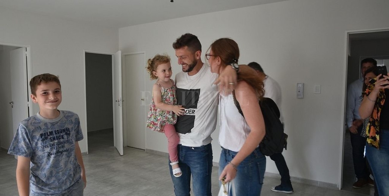 Entregaron otras 31 viviendas en las torres Procrear del Parque Federal