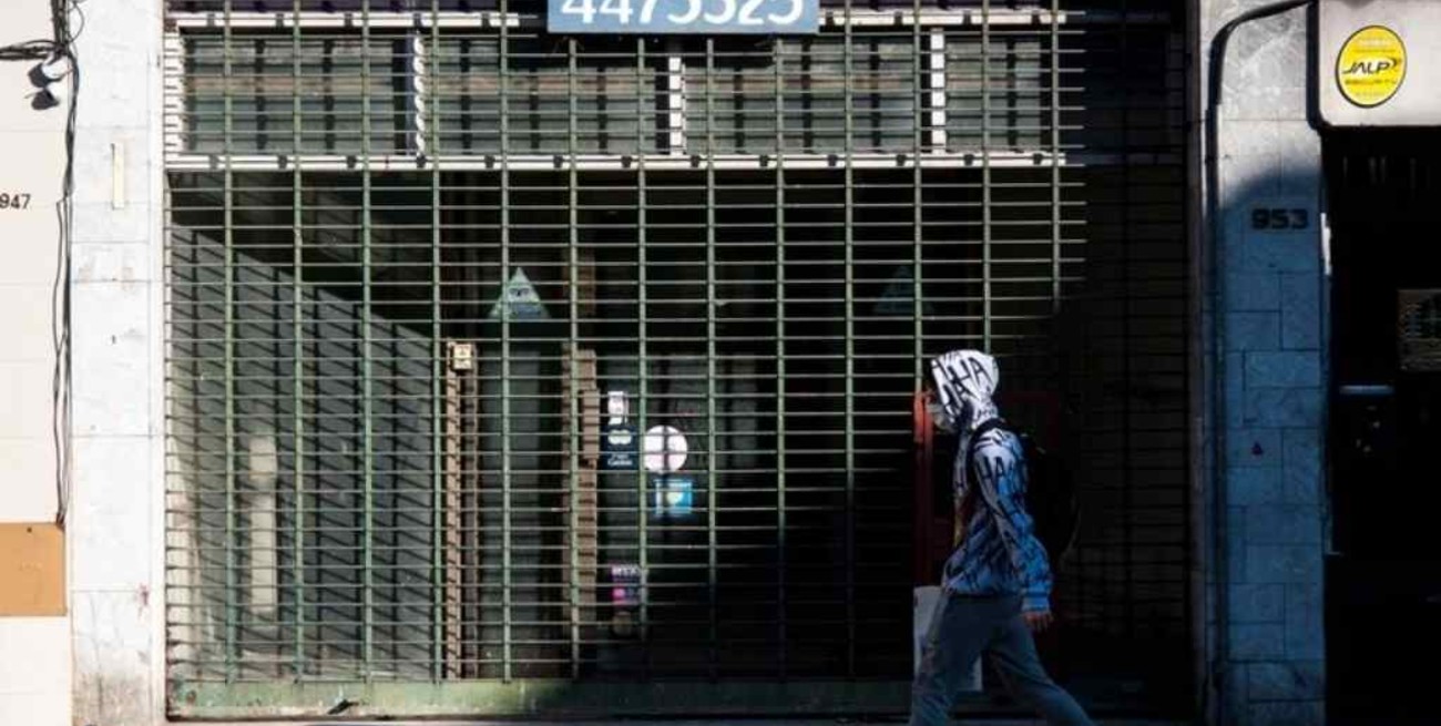 Argentinos más preocupados por la economía que por contagiarse de Covid