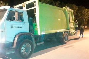 Gentileza Temor entendible. Los recolectores no juntarán aquellas bolsas de basura colgadas en postes o medidores de luz para evitar posibles choques eléctricos.