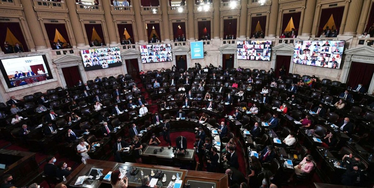 Ganancias: expone este martes en el Senado el ministro Moroni