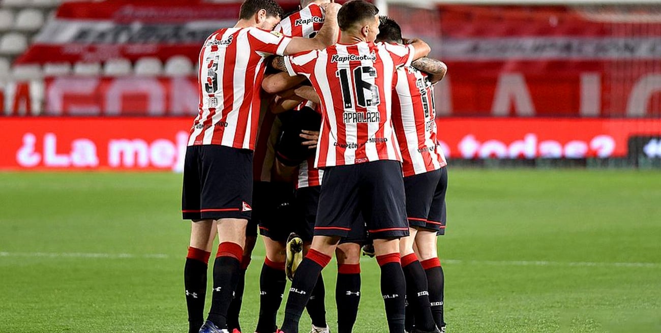 Estudiantes le ganó a San Lorenzo y se subió a la punta del torneo