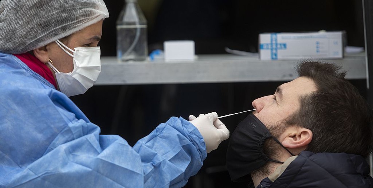 Covid en Argentina: notificaron 469 decesos y 21.177 nuevos contagios