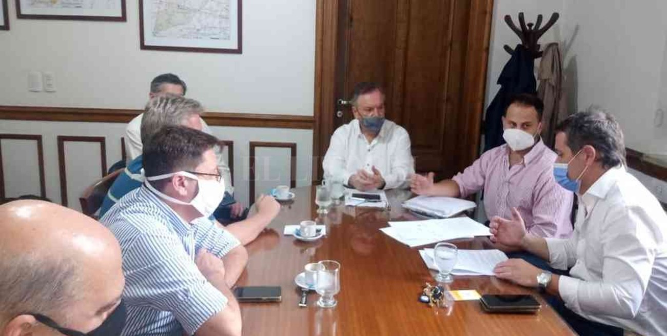 Michlig evaluó la situación del transporte automotor de pasajeros en la provincia