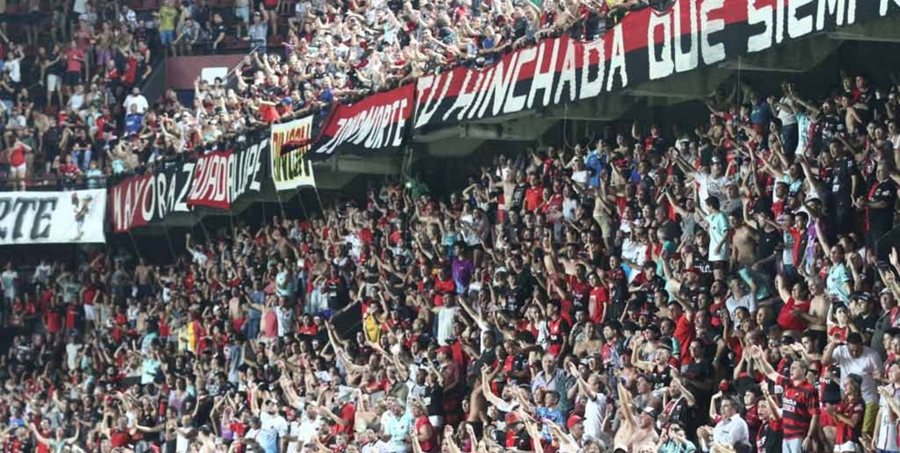 Levantaron la sanción a unos 80 socios de Colón: mirá la lista