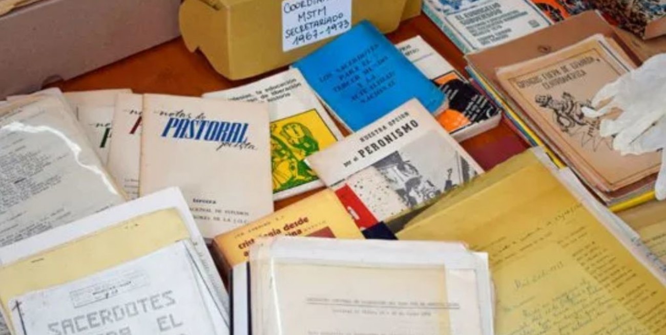Investigadores del Conicet recuperan archivos de un sacerdote tercermundista de Santa Fe