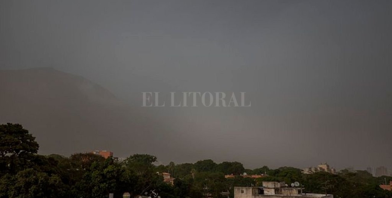 Clima: descubren una columna de polvo del Sahara avanzando sobre el Caribe