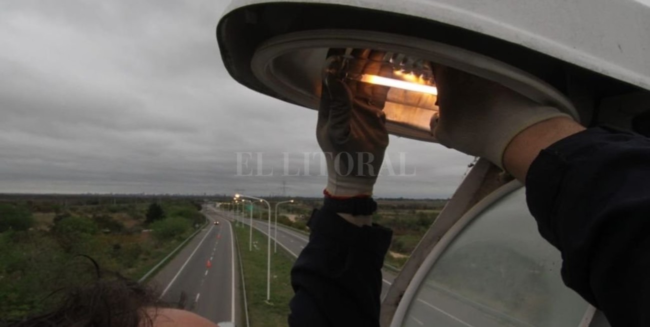 Reparan la iluminación de la Ruta 168