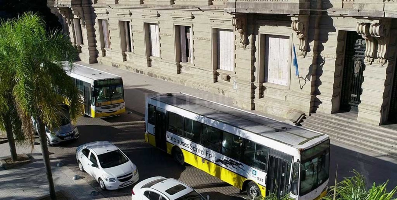 Paro de choferes: convocarán  a la Provincia y Municipalidad