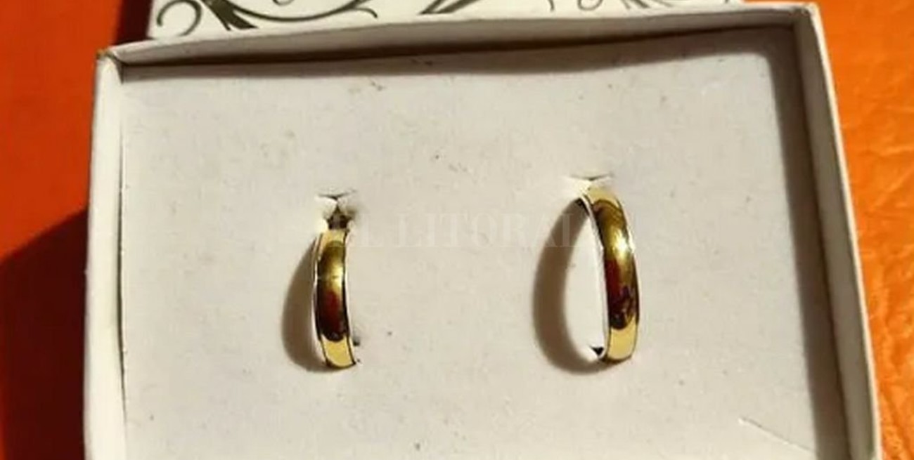 Buscan a los dueños de un par de alianzas halladas en Río Negro