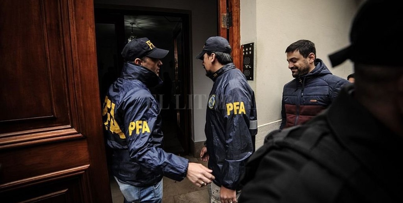 Allanaron propiedades de Cristina Fernández en Buenos Aires y Río Gallegos