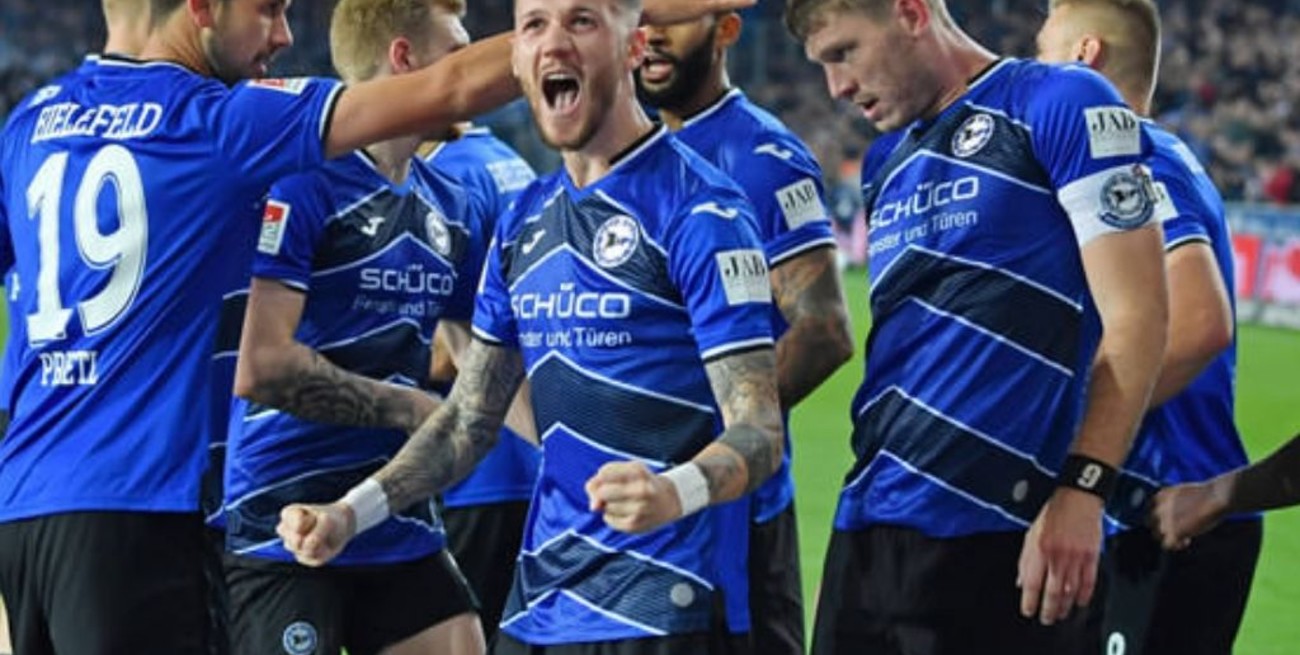 Arminia Bielefeld regresa a la Bundesliga 11 años después