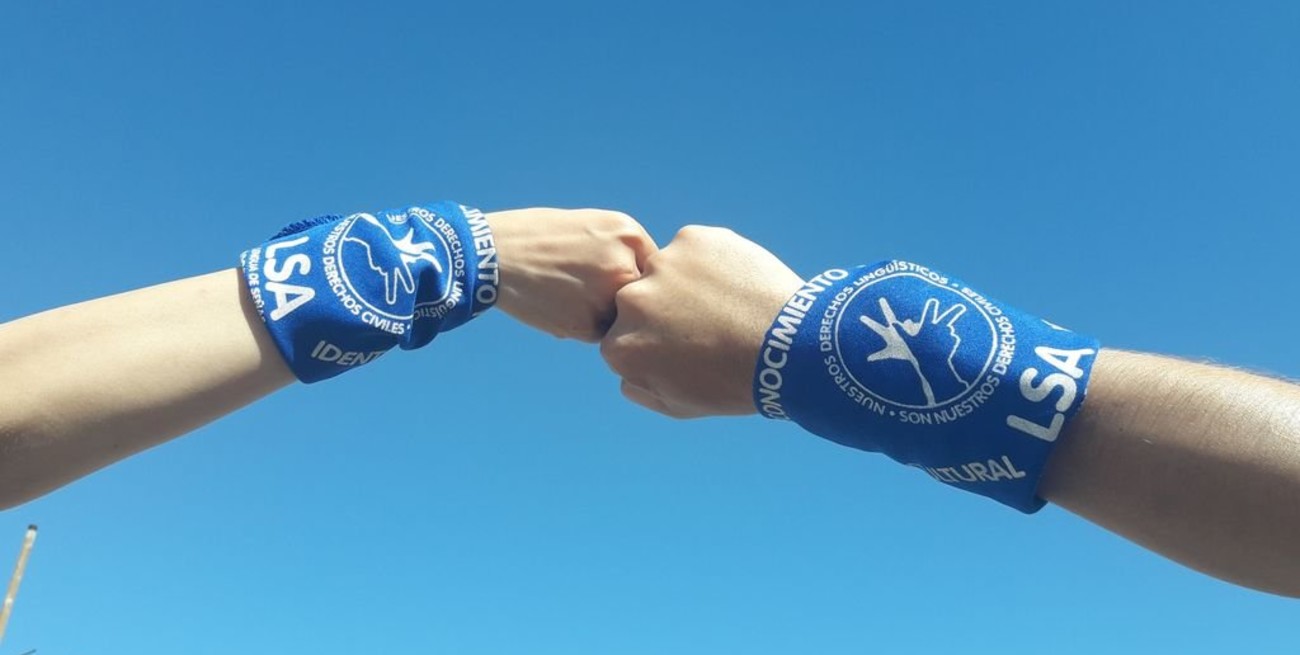 La incansable lucha de la comunidad sorda por el reconocimiento de su lengua