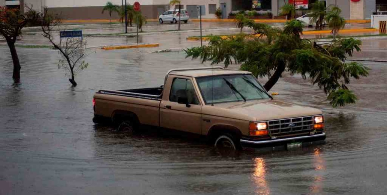 La tormenta Cristóbal tocó tierra en la costa este de México
