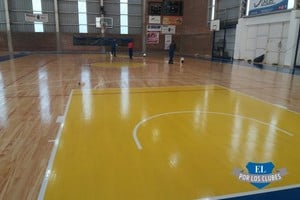 Para el básquetbol. Está impecable el espacio cubierto que hace poco inauguró el club Para la práctica del básquetbol con todas sus divisiones. Es una de las últimas obras ejemplares de la institución.