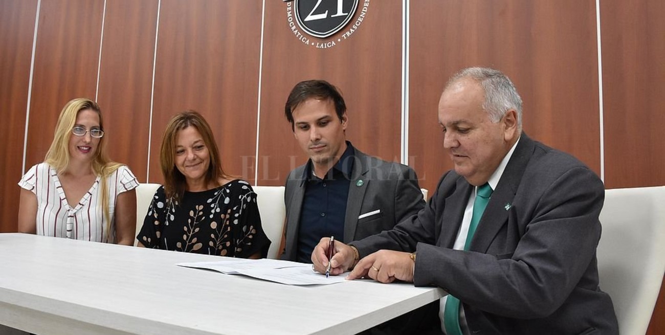 La Universidad Siglo 21 ofrece bonificaciones especiales a empleados municipales