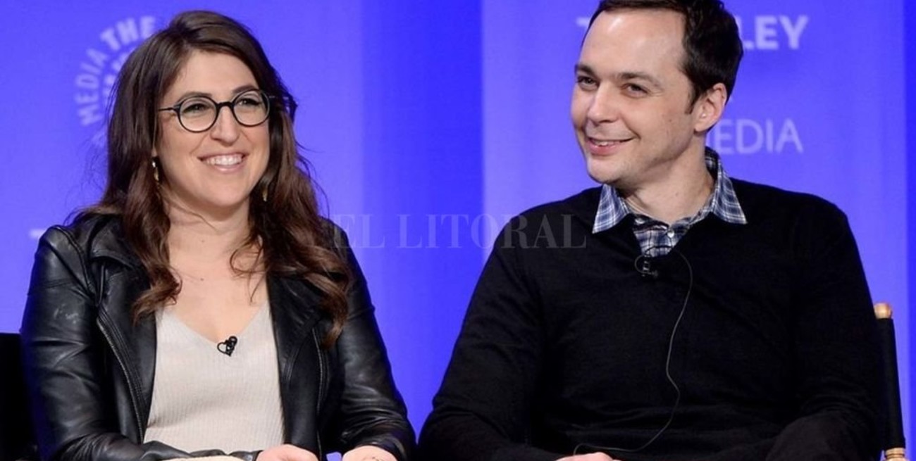Estrellas de "The Big Bang Theory" van por una nueva comedia