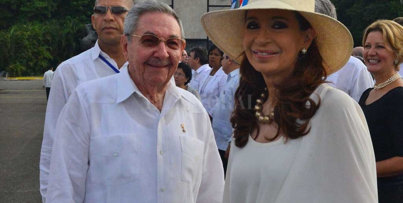 Cristina Kirchner se reunió con Raúl Castro