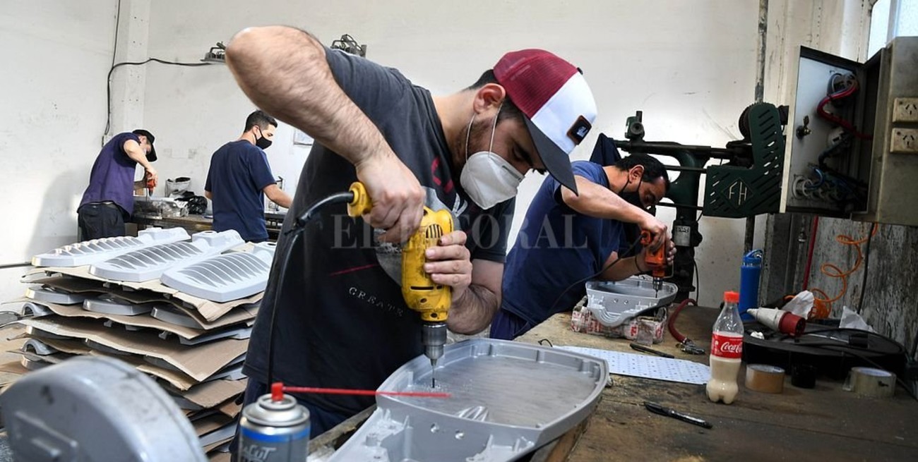 Argentina busca facilitar la incorporación de trabajadores al empleo formal