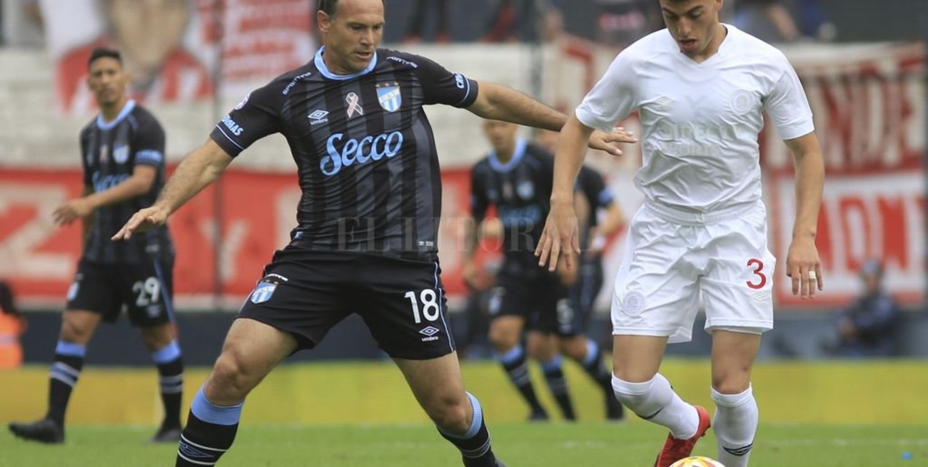 Atlético Tucumán empató con Estudiantes y no se puedo acercar a la punta