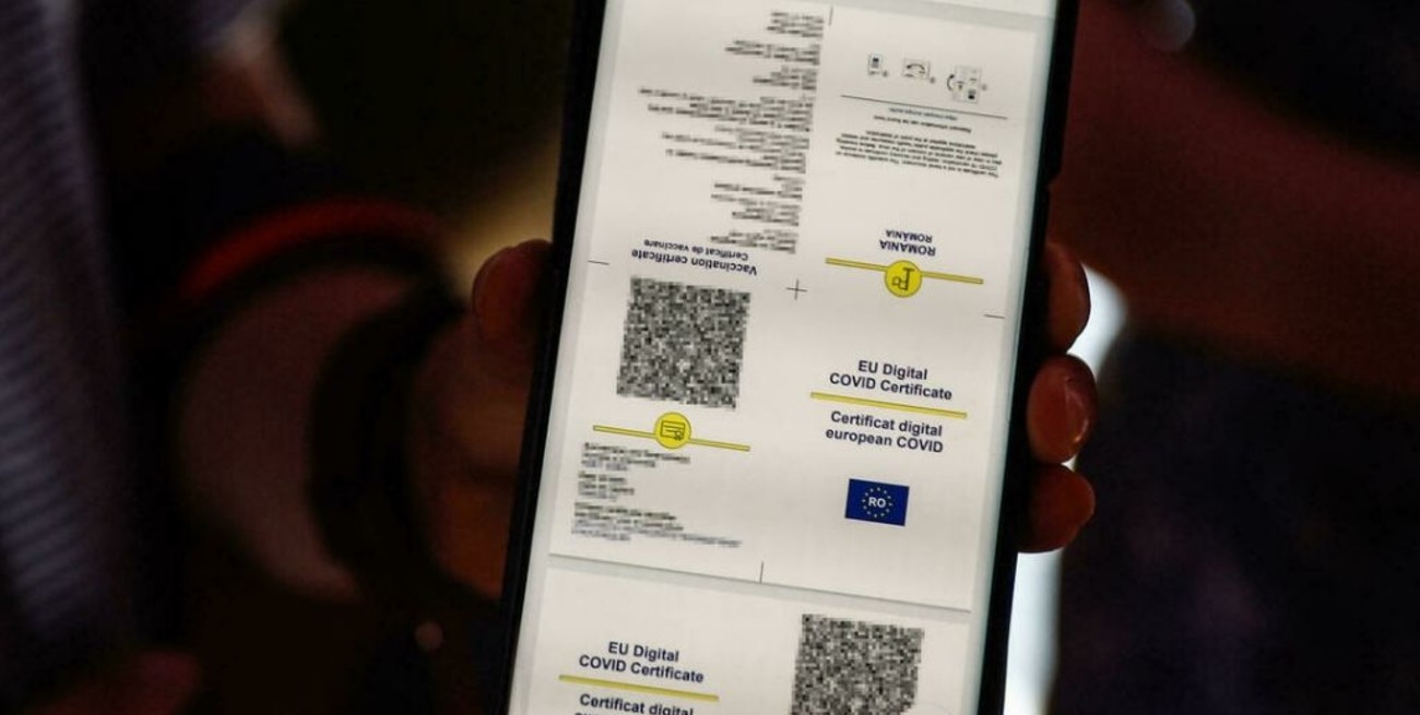 En Francia entró en vigor el pase sanitario