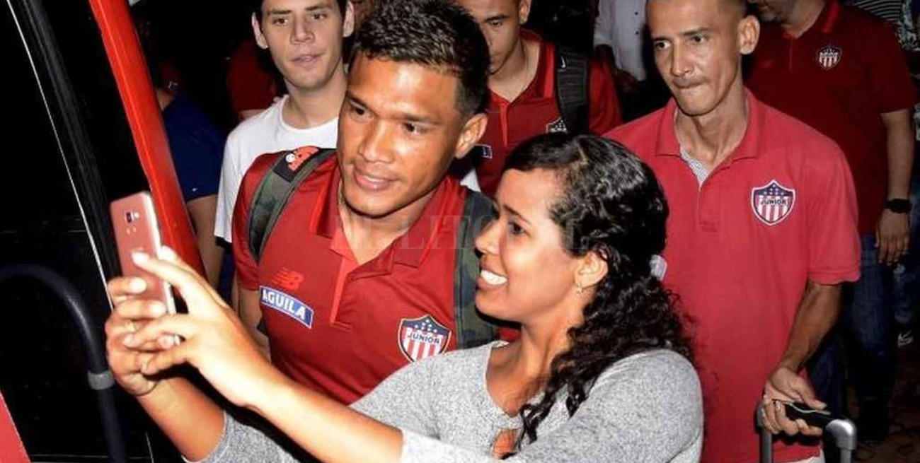 Dos días y tres escalas: el viaje agotador del Junior