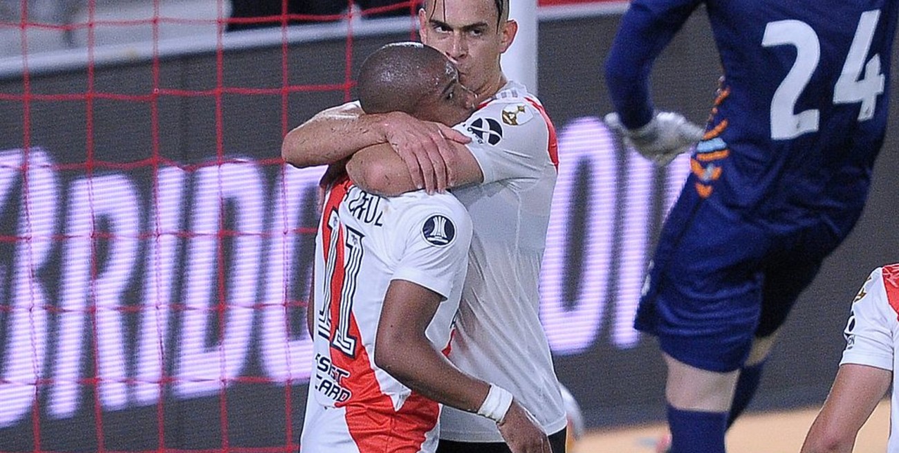 River Plate se clasificó a los cuartos de final tras vencer a Athletico Paranaense