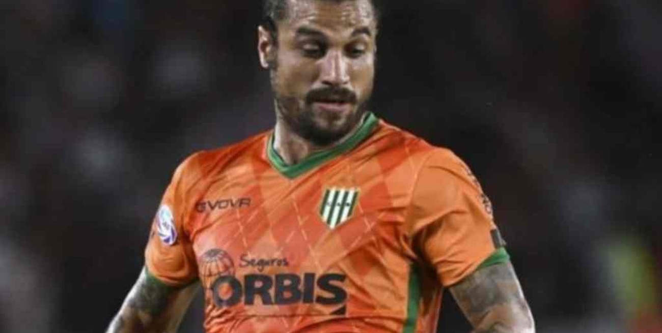 Daniel Osvaldo estuvo en la primera práctica virtual de Sanguinetti en Banfield